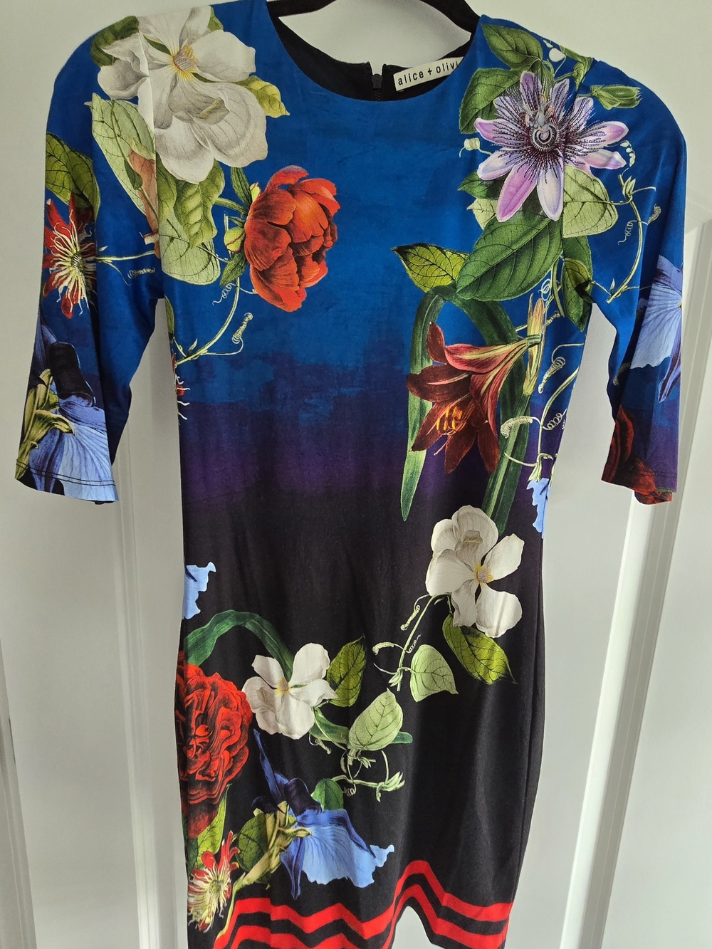 alice + olivia Blue & Black Floral Stretch Dress